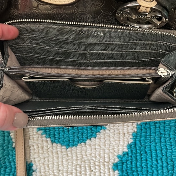 Michael Kors - Large Jet Set Tote with Wallet - Metallic - Picture 5 of 5